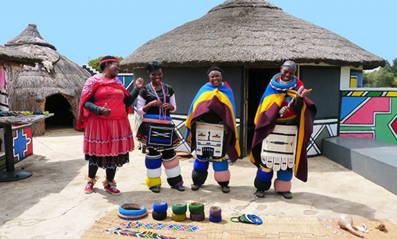 Decouvrez les coutumes Swazi lors de la découverte de l'Afrique du Sud avec l'Agence SARLIN au départ de Salon de Provence et l'aéroport de Marseille