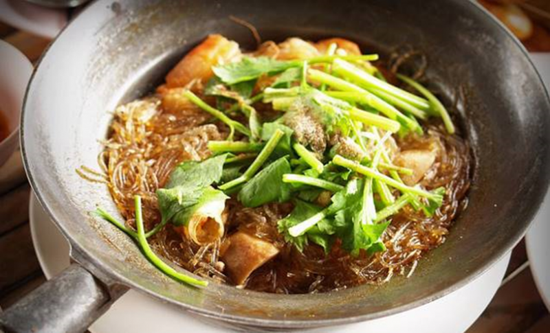 Gouter aux spécialités thaïlandaise