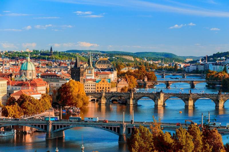 Prague City Trip : hébergement + vols + transferts + visite guidée + pass transport 72h au départ de Marseille