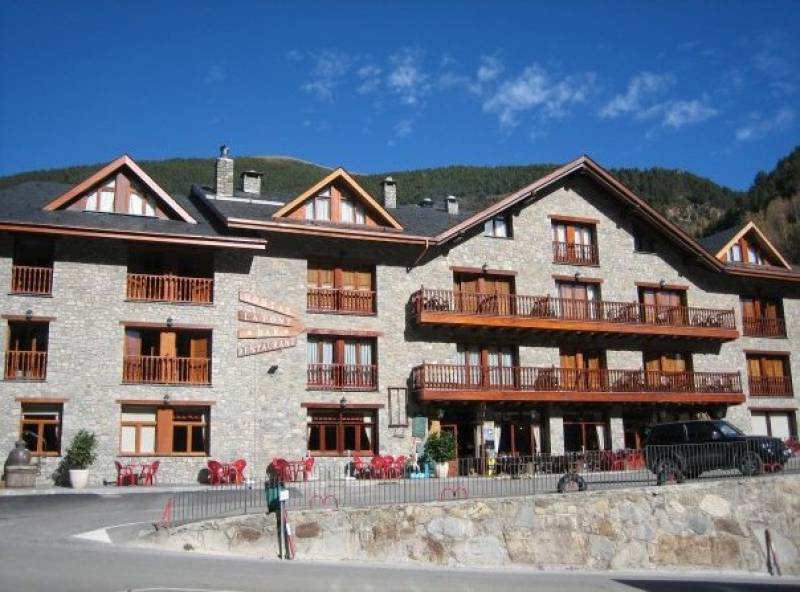 Se rendre à Os de CIVIS en groupe