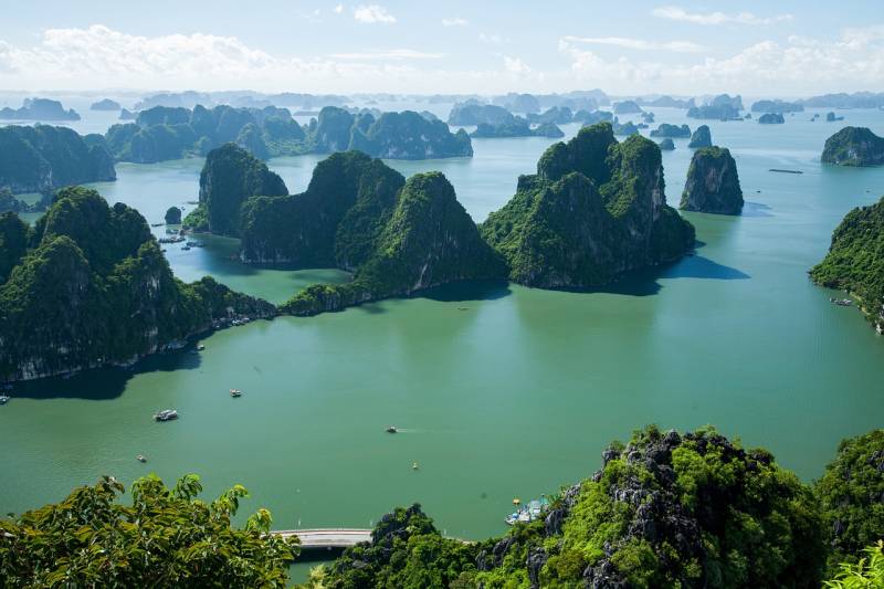 Voyager au Vietnam en groupe CSE, COS, CAS, associations, amicales - vol + hébergement + transport + excursions + repas inclus au départ de Marseille