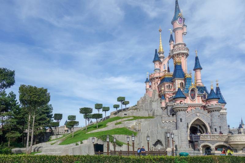 Disneyland Paris et Walt Disney Studio en groupe : train + hôtel du parc + billets d'entrées aux parcs + petit-déjeuner