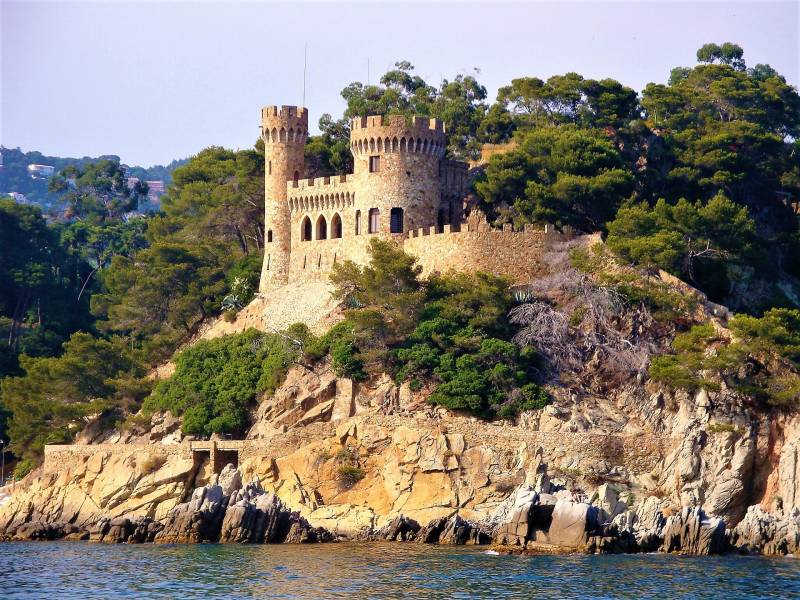 Soldes d'hiver en Espagne  Au départ de Rousset / Marseille et alentours