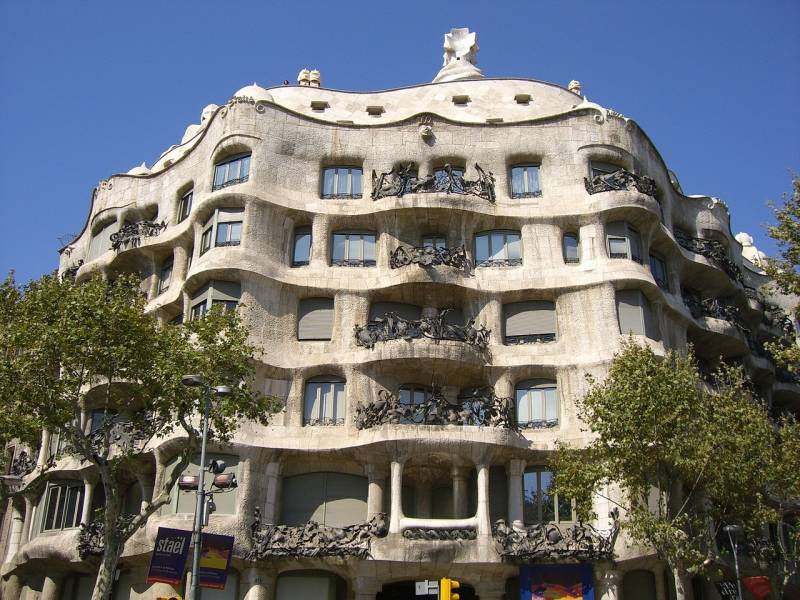 Séjour groupe Soldes en Espagne - Lloret de Mar - La Roca Village - Barcelone pour les CSE, associations, amicales, groupes d'amis, famille, couple. Au départ de Rousset et alentours